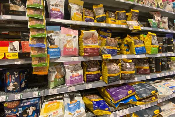 Animal Feed Recalled as Threat to Humans Issued - Newsweek