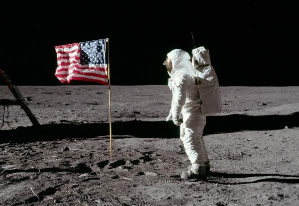 Moon Landing: Bart Sibrel and Joe Rogan Discuss the Evidence - Word Matters!