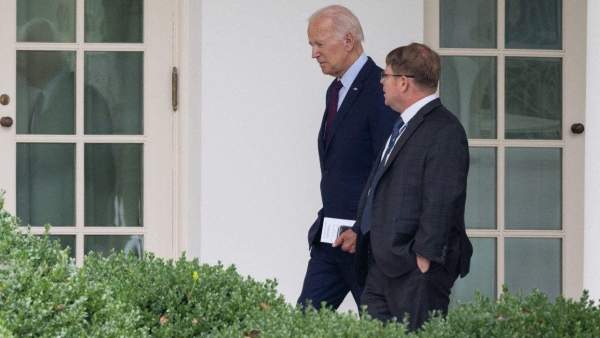 Comer reveals White House physician was involved in Biden family business deals, demands he testify | Fox News