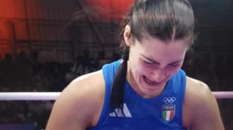 Female Boxer Quits Olympic Match Against Controversial Competitor in 46 Seconds