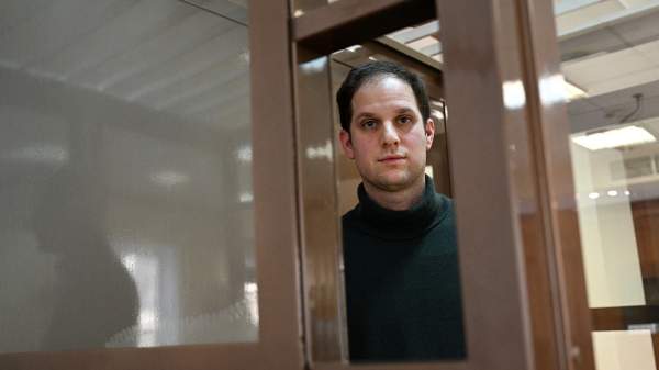WSJ reporter Evan Gershkovich being released by Russia in prisoner swap; Paul Whelan also being freed | Fox News