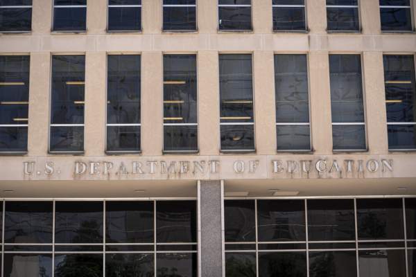 Federal Judge: 4 States Must Enforce New Title IX Rules on Gender | The Epoch Times