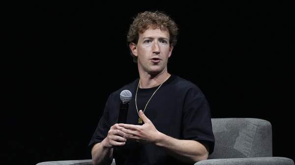 Mark Zuckerberg ADMITS censoring for Joe Biden in bombshell letter and whines about 'pressure' from White House