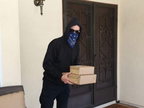 How to protect your deliveries from getting stolen by porch pirates - CyberGuy