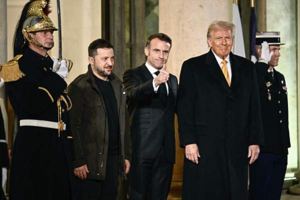 Trump Meets With France’s Macron, Ukraine’s Zelenskyy in Paris | The Epoch Times