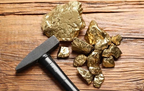 How Uzhuralzoloto's $78 Million IPO Could Impact the Russian Gold Industry