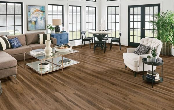 Why Vinyl Flooring is the Perfect Choice for Kitchens and Bathrooms