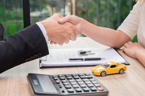How to Refinance Your Commercial Vehicle Loan