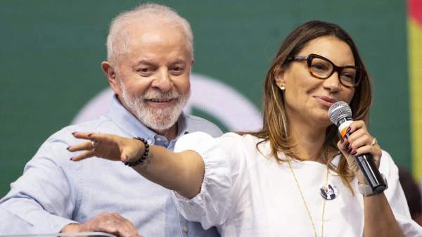 Janja quer aplicar censura da China no Brasil
