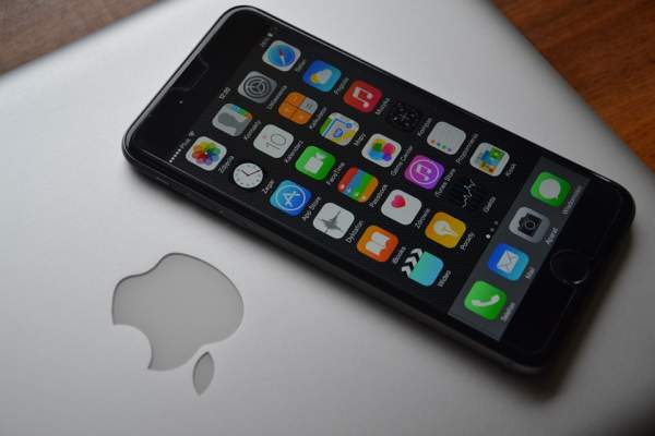 Trump threatens 25% tariff on iPhones unless Apple moves production to U.S.
