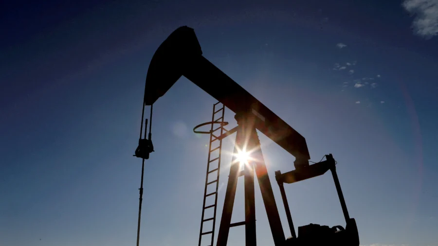 Gas Prices Spiking as Israel, Iran Hit Oil Facilities | NTD