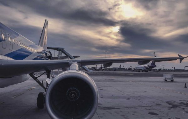 11th ways to get live human on American airlines Customer Service: Phone, Email, and Chat :