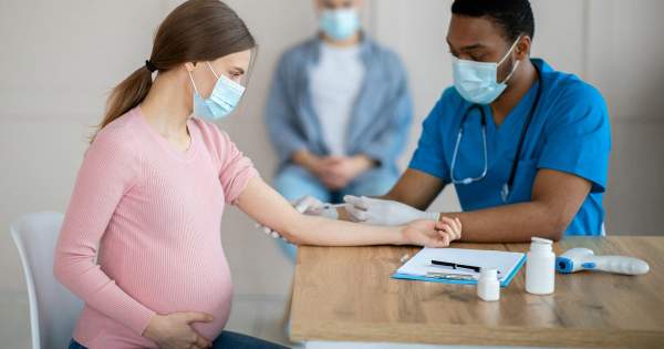 Nurse Blows Whistle on Cover-Up of 5000% Surge in Fetal Deaths Caused by Covid 'Vaccines' - Slay News