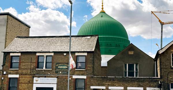 VIDEO: Britain First uncovers a HUGE mosque extension in Dartford!