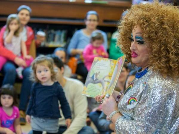 World News:Drag Queen Story Hour Has Met Its Match: Parents Are Fighting Back - Conservative News & Right Wing News | Gun Laws & Rights News Site